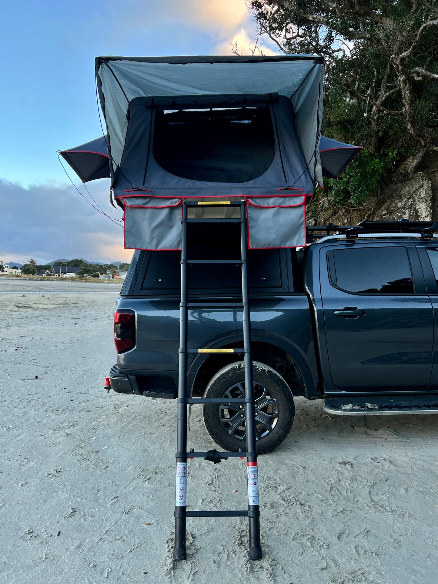 Xplora Hard Shell Roof Top Tent - Black - XPLORA