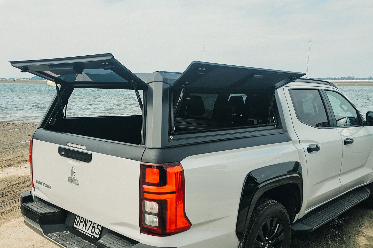 EasyCap Mitsubishi Triton Canopy 2023+