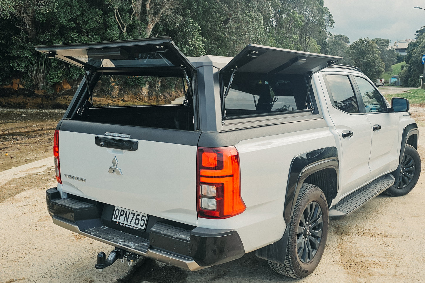 EasyCap Mitsubishi Triton Canopy 2023+