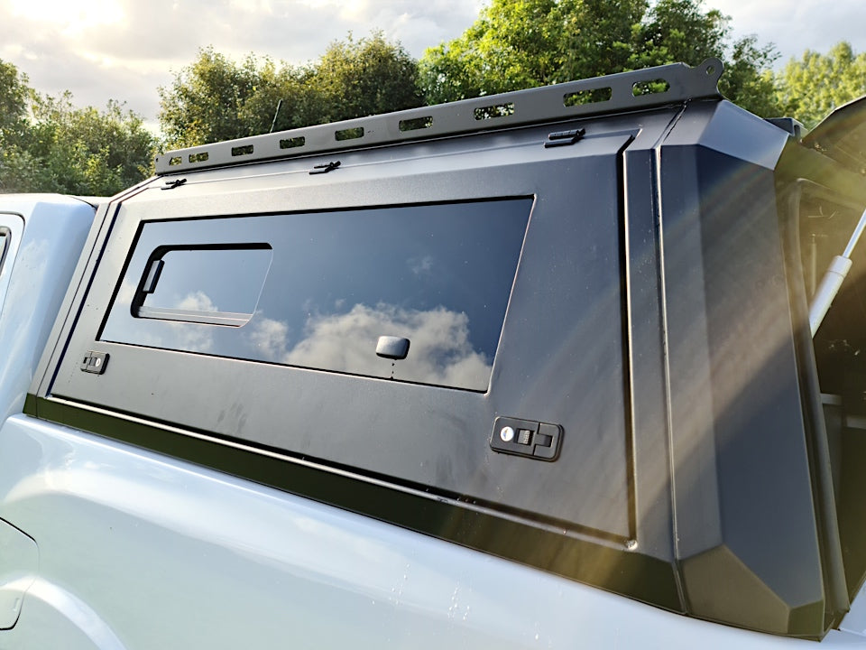Aluminium Canopy for Navara 2014+ With Dog Window