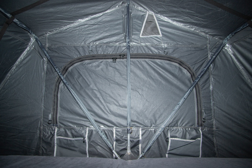extended-soft-shell-roof-top-tent-03_SGK3UXQCE8HR_SOKN7MORVEUS.jpg
