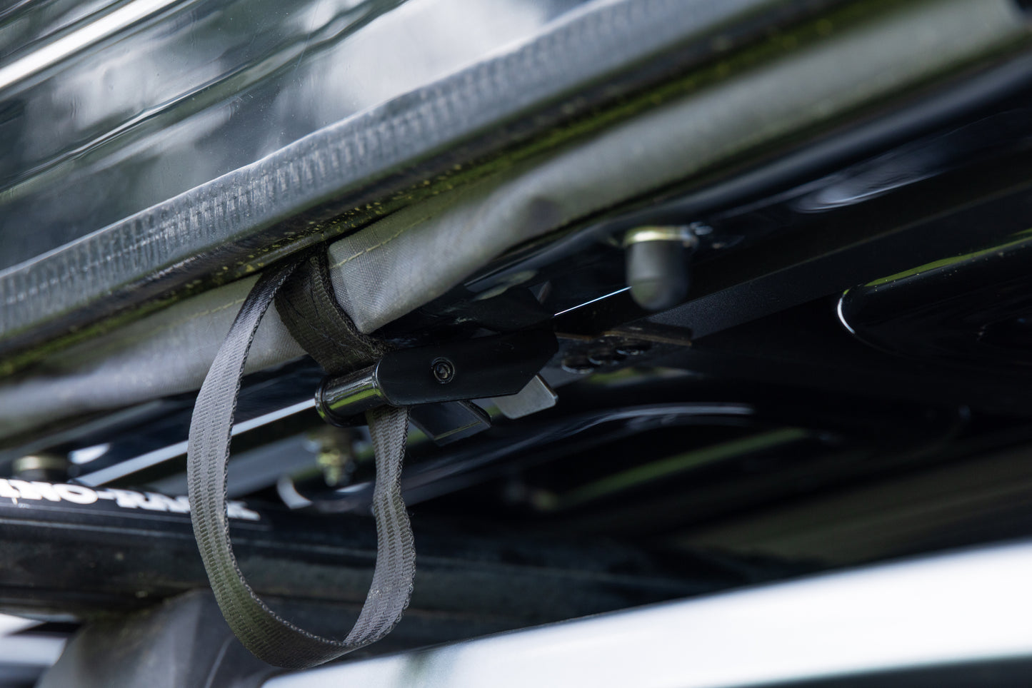 Xplora Hard Shell Roof Top Tent - Black